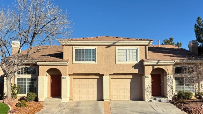 Building Photo - Great Two Bedroom Townhouse with a 1 car garage near Silverado Ranch area