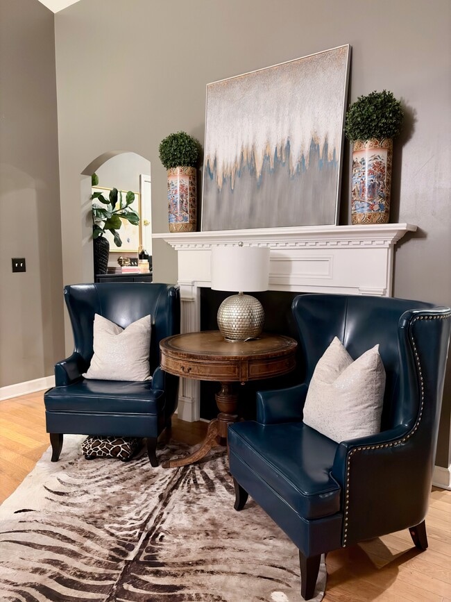 Building Photo - 1044 Hummingbird Ln