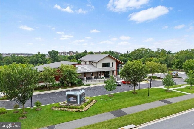 Building Photo - 44774 Tiverton Sq