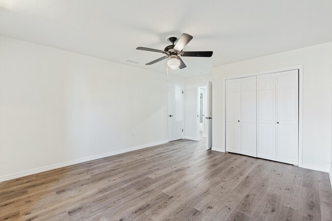 Building Photo - 208 13th St NW