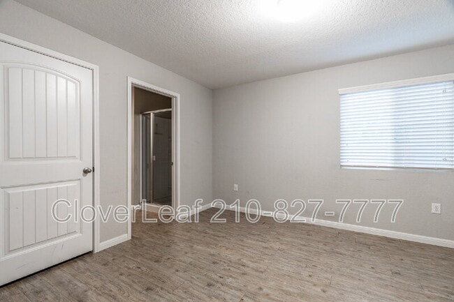 Building Photo - 10414 Legacy Hl