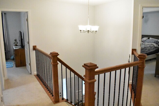 Building Photo - Great Out Door Living At The Lake Of The Woods!