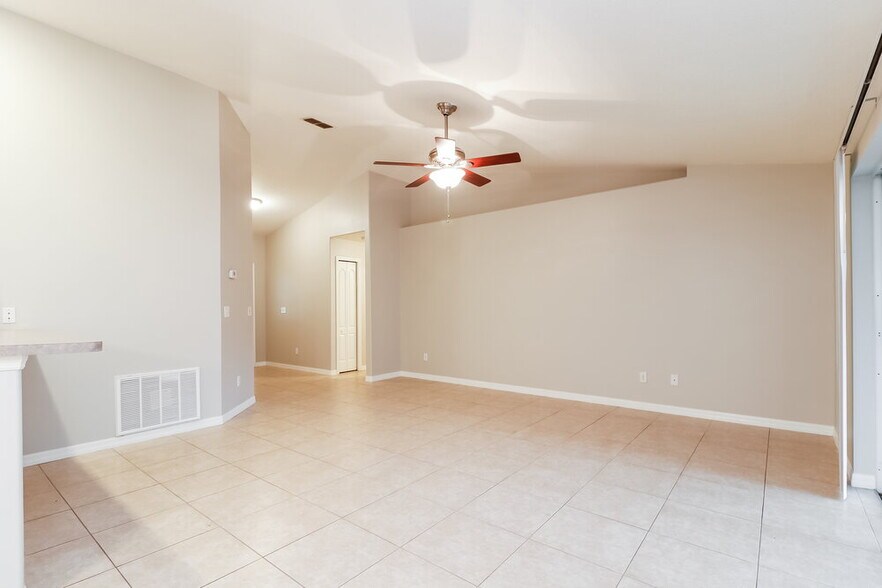 Building Photo - 2338 Rothenfeld Ct