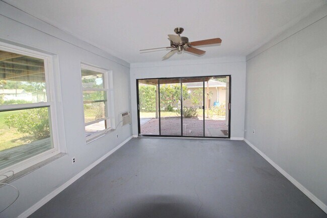 Building Photo - 420 Mt Vernon Dr