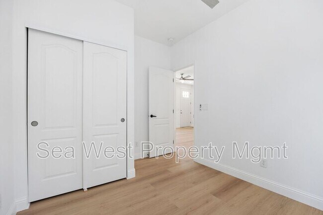 Building Photo - 767 Del Riego Ave