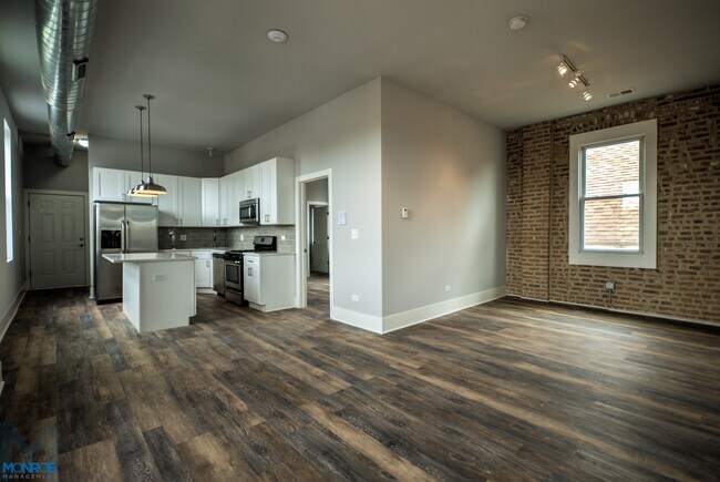 Floorplan - 1758 W. 21st Pl. / 2115 S. Wood St.