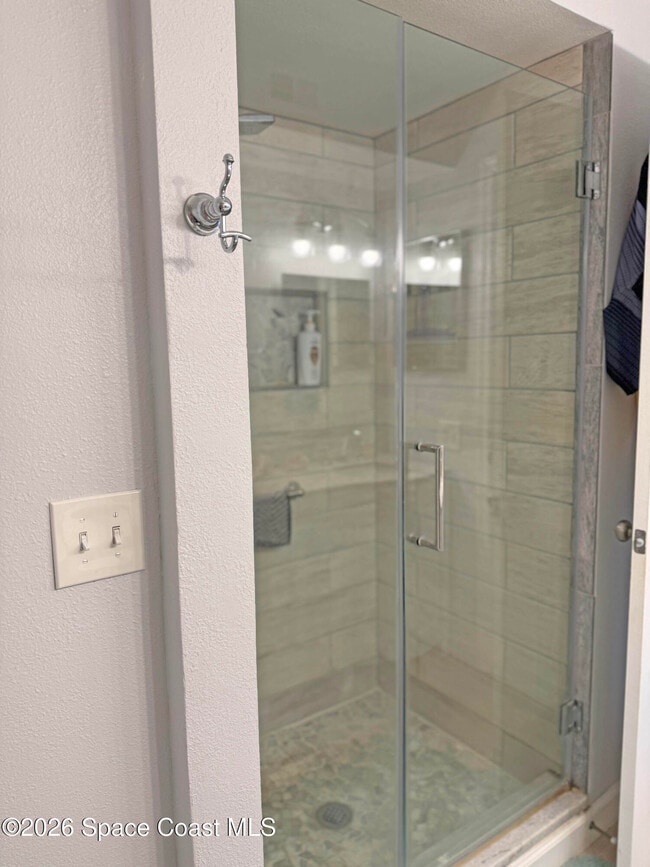 Building Photo - 7470 US-1