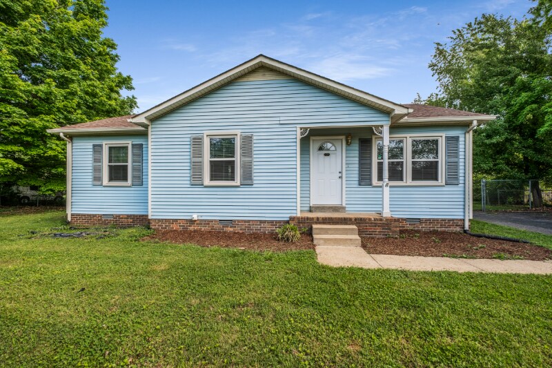 Primary Photo - 2432 Laredo Ct