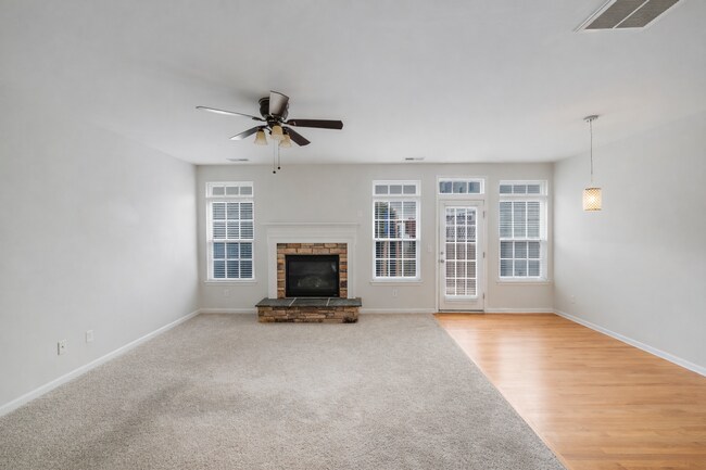 Building Photo - Townhomes at Ayrsley: Stunning 3-Bedroom Home with Modern Flair!