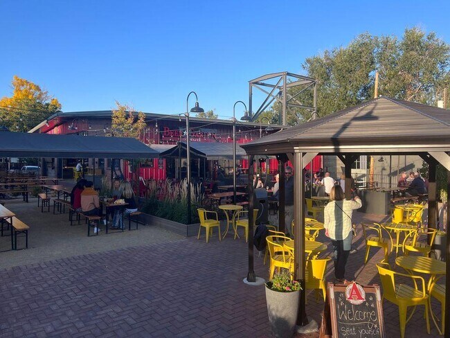 Building Photo - 2285 Gray St