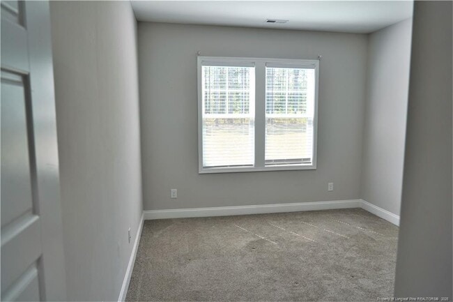 Building Photo - 113 Nairn St