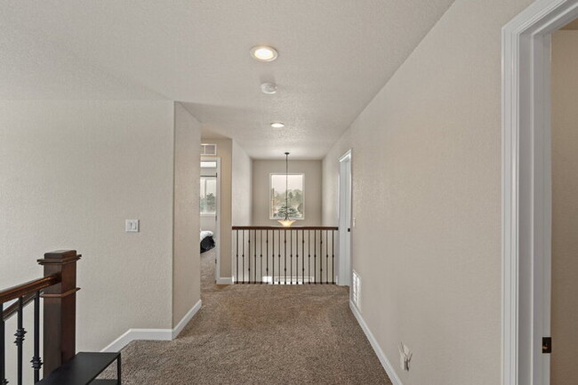 Building Photo - Modern Comfort Meets Mountain Beauty – 4-B...