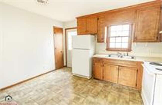 Primary Photo - 1201 S Grace St