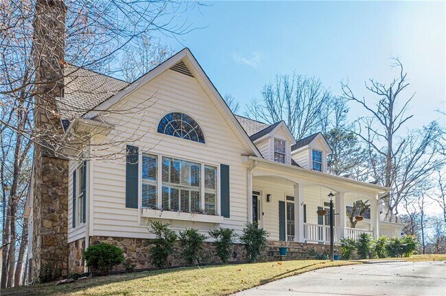 Building Photo - 34 Johnston Row NW