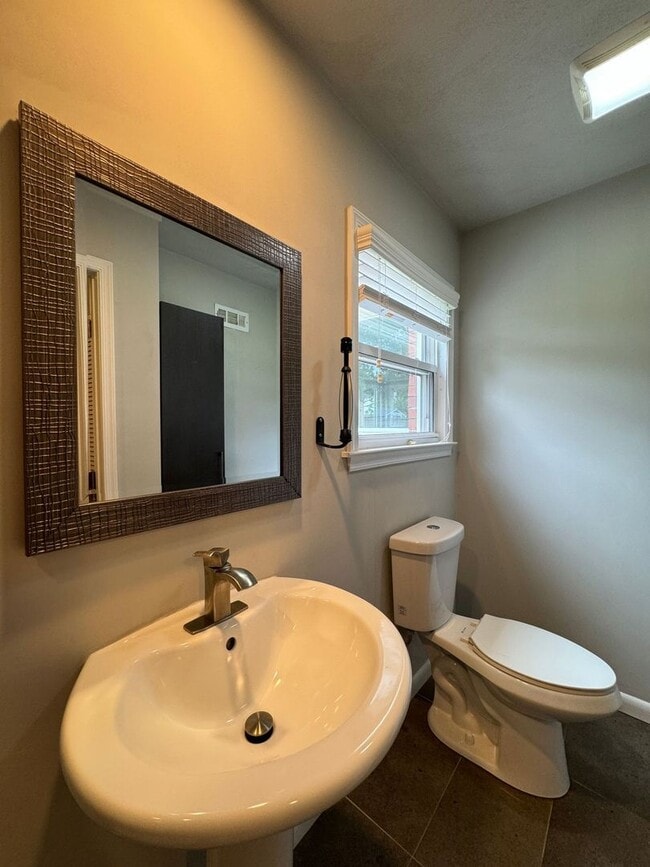 Building Photo - Welcome to this beautiful Single Family Home!
