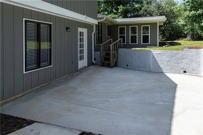 Building Photo - 986 Bramwell Ln