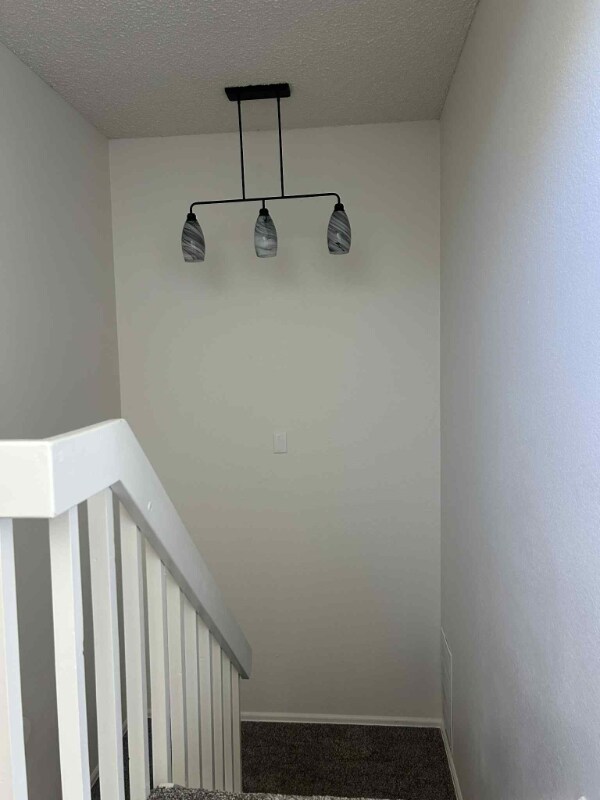Building Photo - 2675 Springside Ct