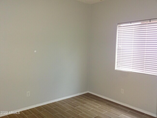 Building Photo - 14530 W Evans Dr