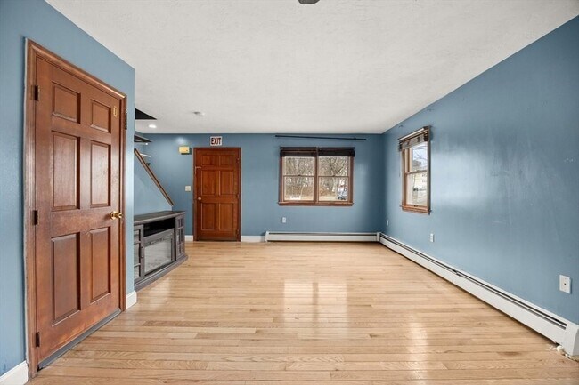 Building Photo - 39 Blendall St