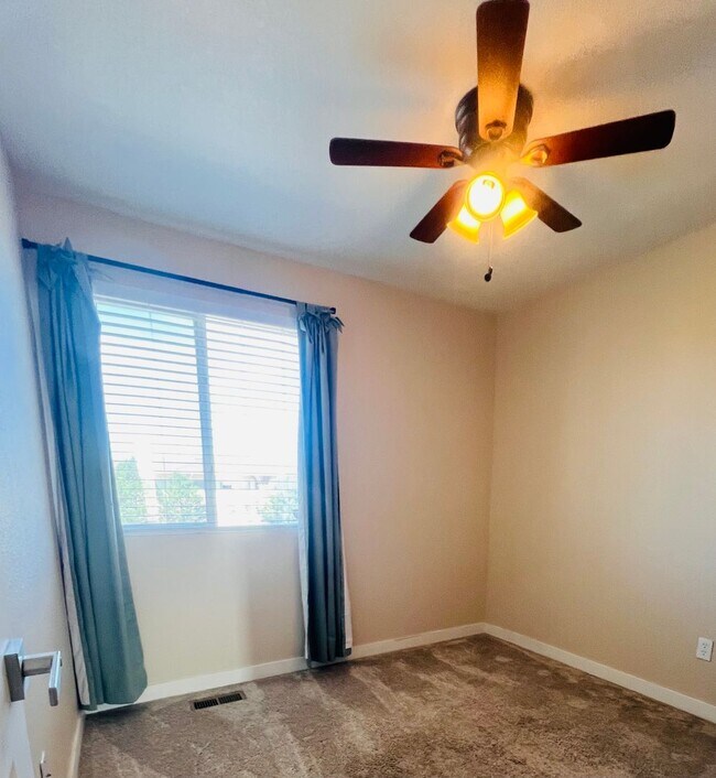 Building Photo - 6150 Rockville Dr