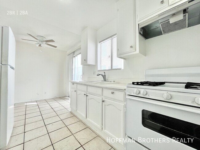 Building Photo - 4353 Toland Way