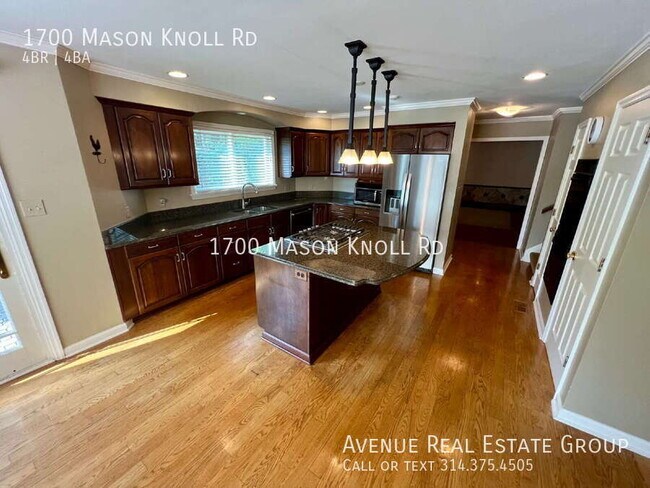 Building Photo - 1700 Mason Knoll Rd