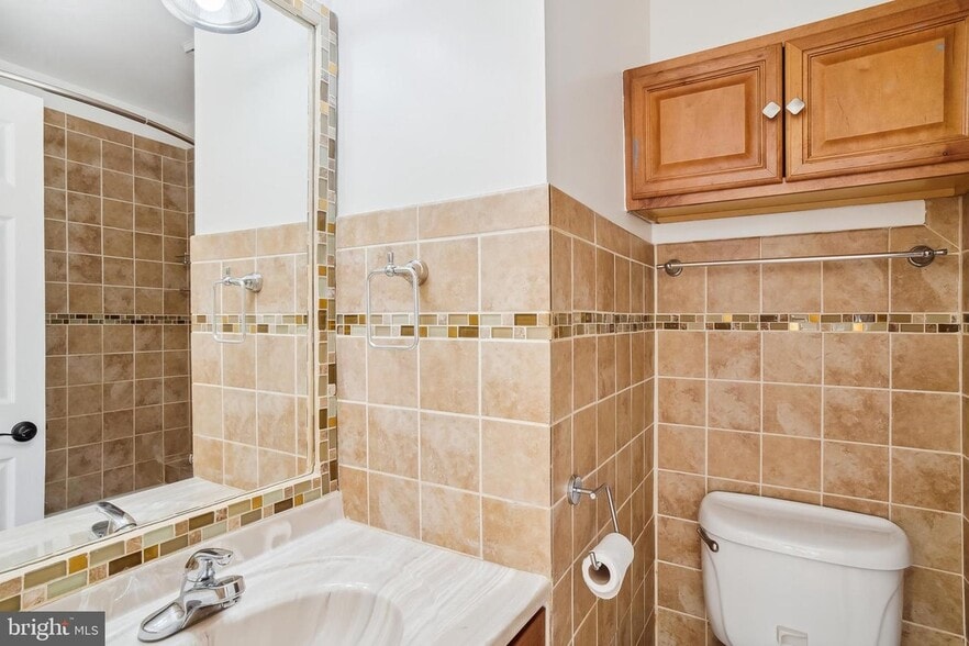 Building Photo - 11444 Herefordshire Way