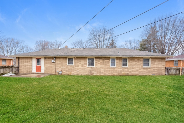 Building Photo - 709 Ernie Lu Ave