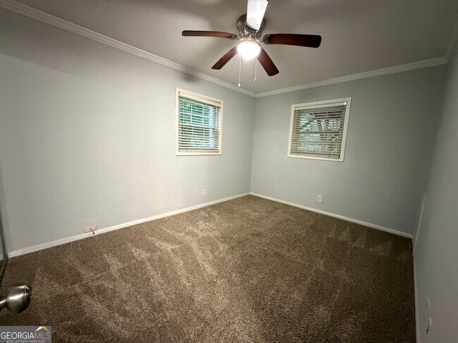 Building Photo - 777 Jordan Ln