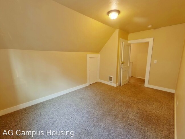 Building Photo - 5 br, 3 bath House - 1742 Hilyard Street