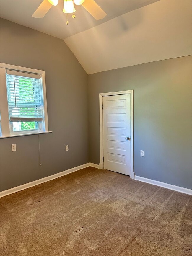 Building Photo - Great Newly Remodeled 3 bed in Madisonvill...
