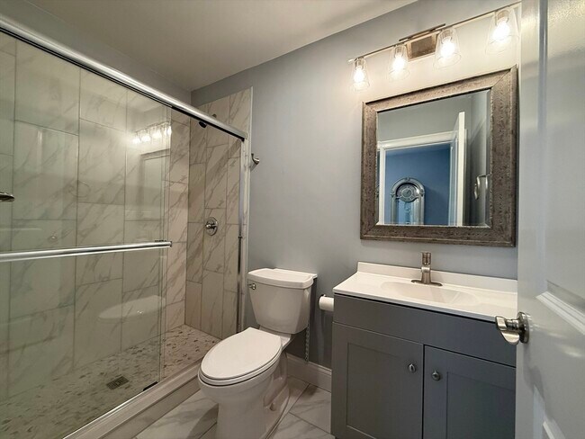 Building Photo - 7 Waumbeck St