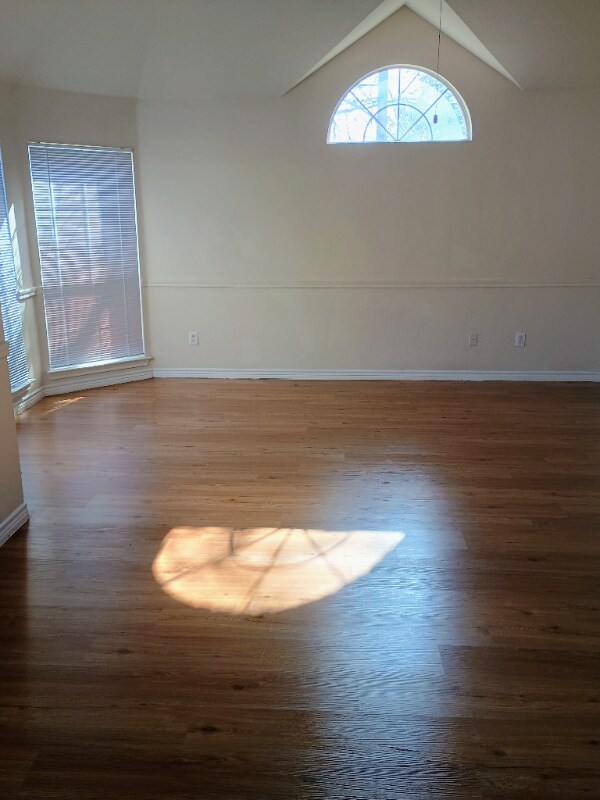 Building Photo - 1607 Monte Carlo Dr