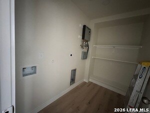 Building Photo - 631 E Mistletoe