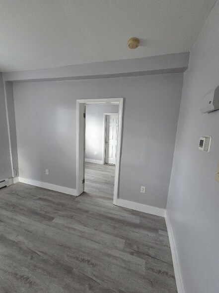 Building Photo - 34 N Earl St