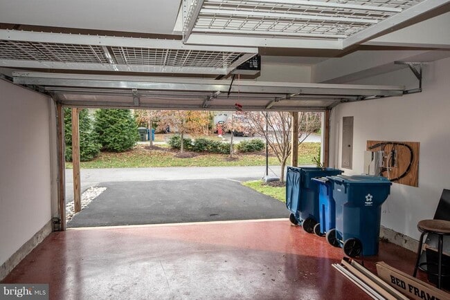 Building Photo - 23119 Sunbury St