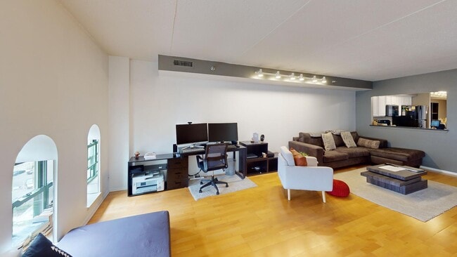 Building Photo - 270 E Highland Ave