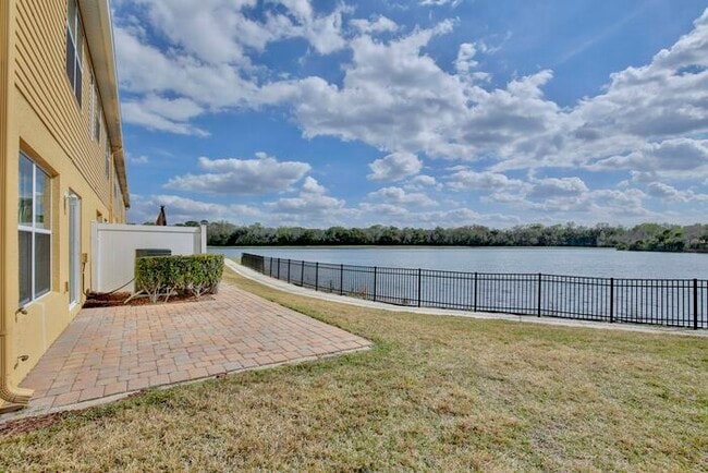 Building Photo - Spacious 3/2.5 End-Unit with Breathtaking Lake Views in Sanford!