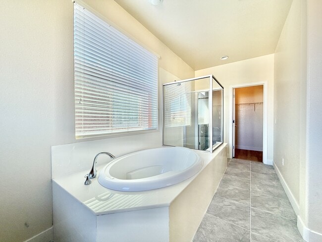 Building Photo - 315 Ladies Tee Ct