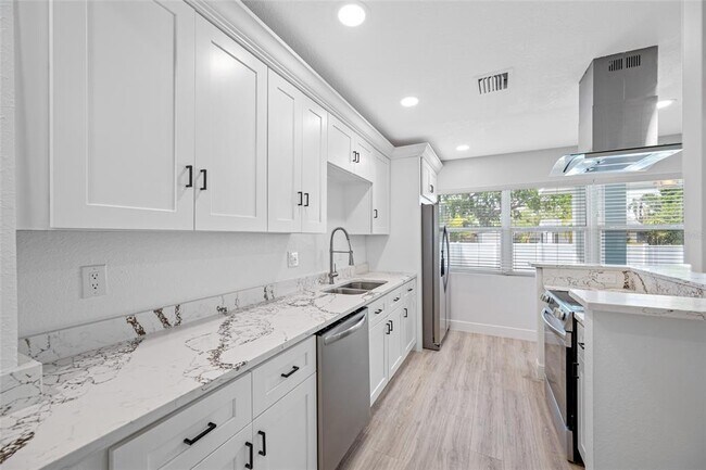 Building Photo - 255 37th St N