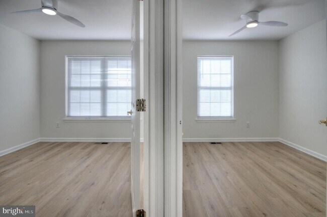 Building Photo - 18 Alexandra Ct