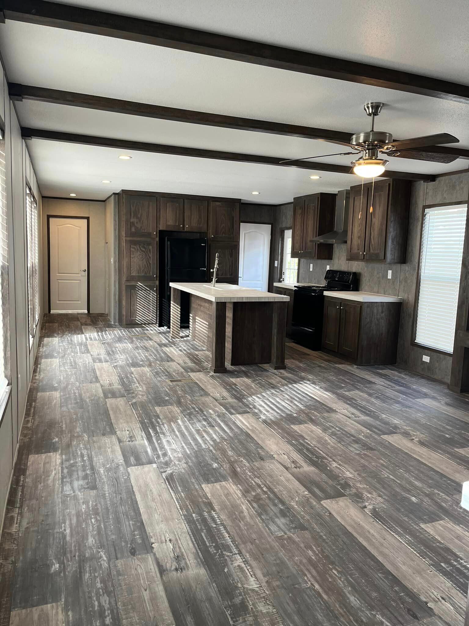 Building Photo - 133 Lillian St