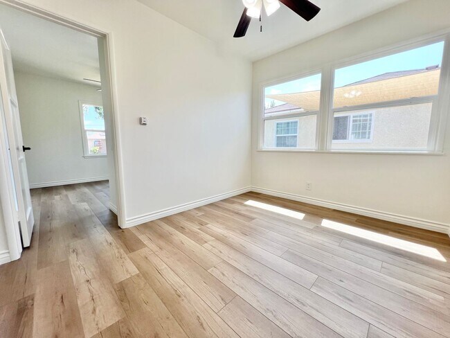 Building Photo - Charming Remodeled Lakewood Home with Bonu...