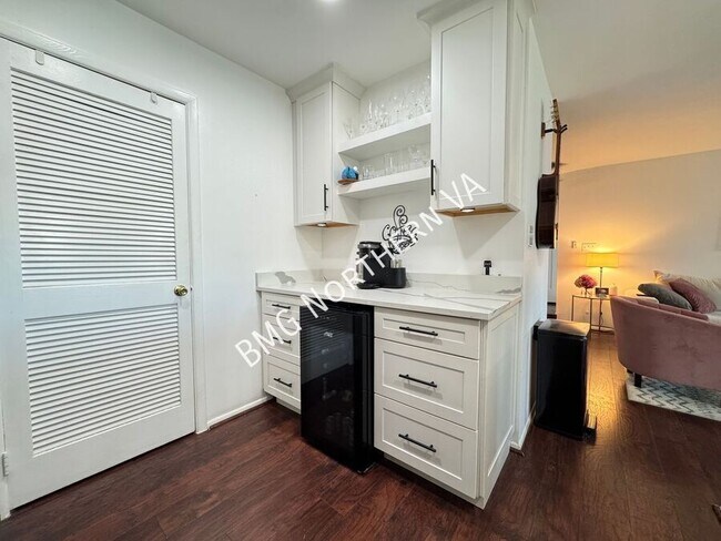 Building Photo - 8056 Pantano Pl