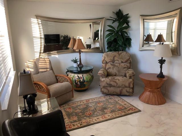 Building Photo - 1131 SE 4th St