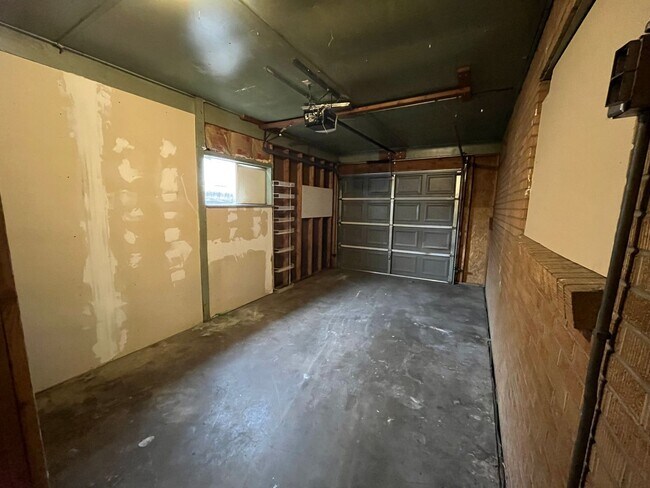 Building Photo - Cozy Ranch in Thornton