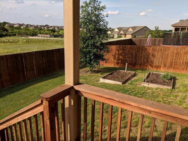 Building Photo - 2960 Nicholas Cove