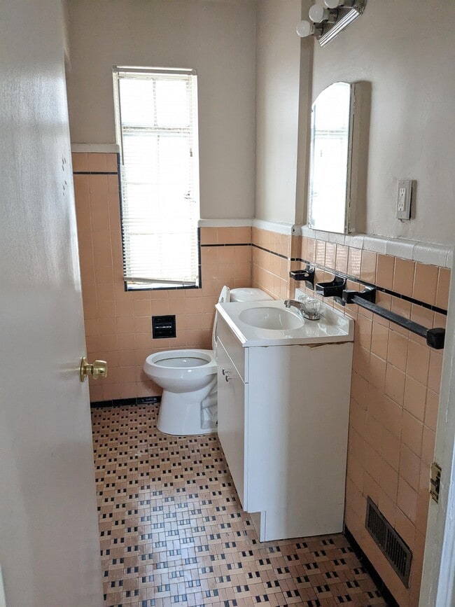 Building Photo - 13988 Prevost St