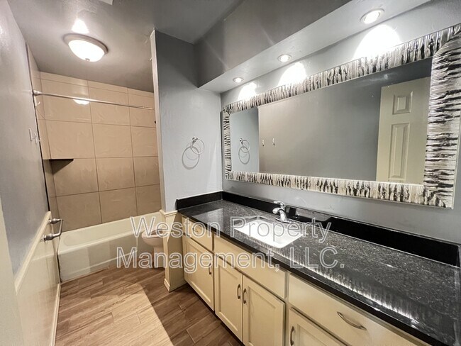 Building Photo - 10408 Blue Spruce Rd