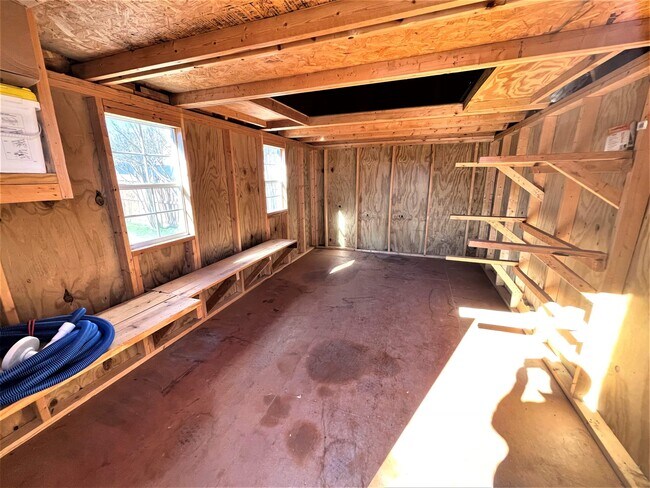 Building Photo - 11652 Belle Manor Dr